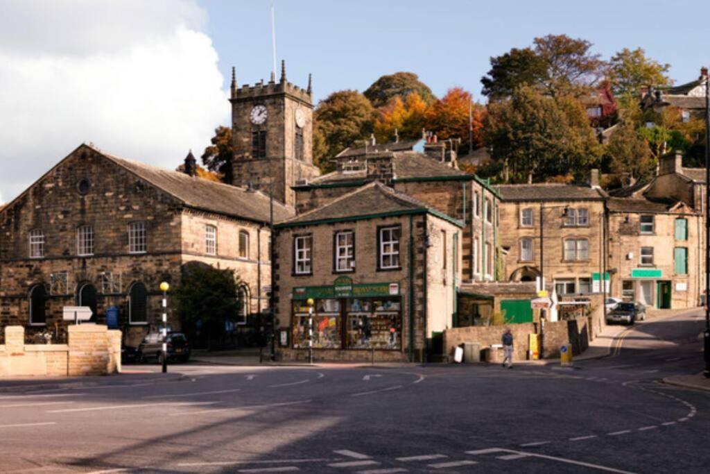In Centre Holmfirth