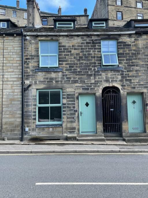 In Centre * Holmfirth